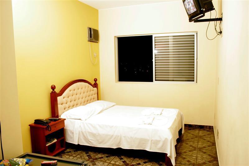 Rodes Palace Hotel Patrocinio Exterior photo